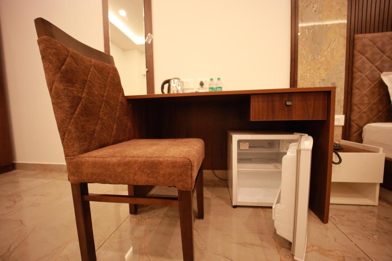 Bliss Regency Business Hotel Palakkad Extérieur photo