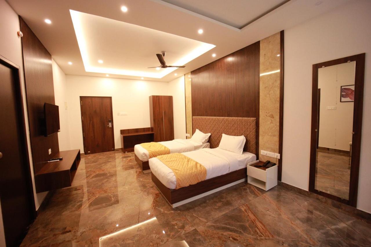Bliss Regency Business Hotel Palakkad Extérieur photo