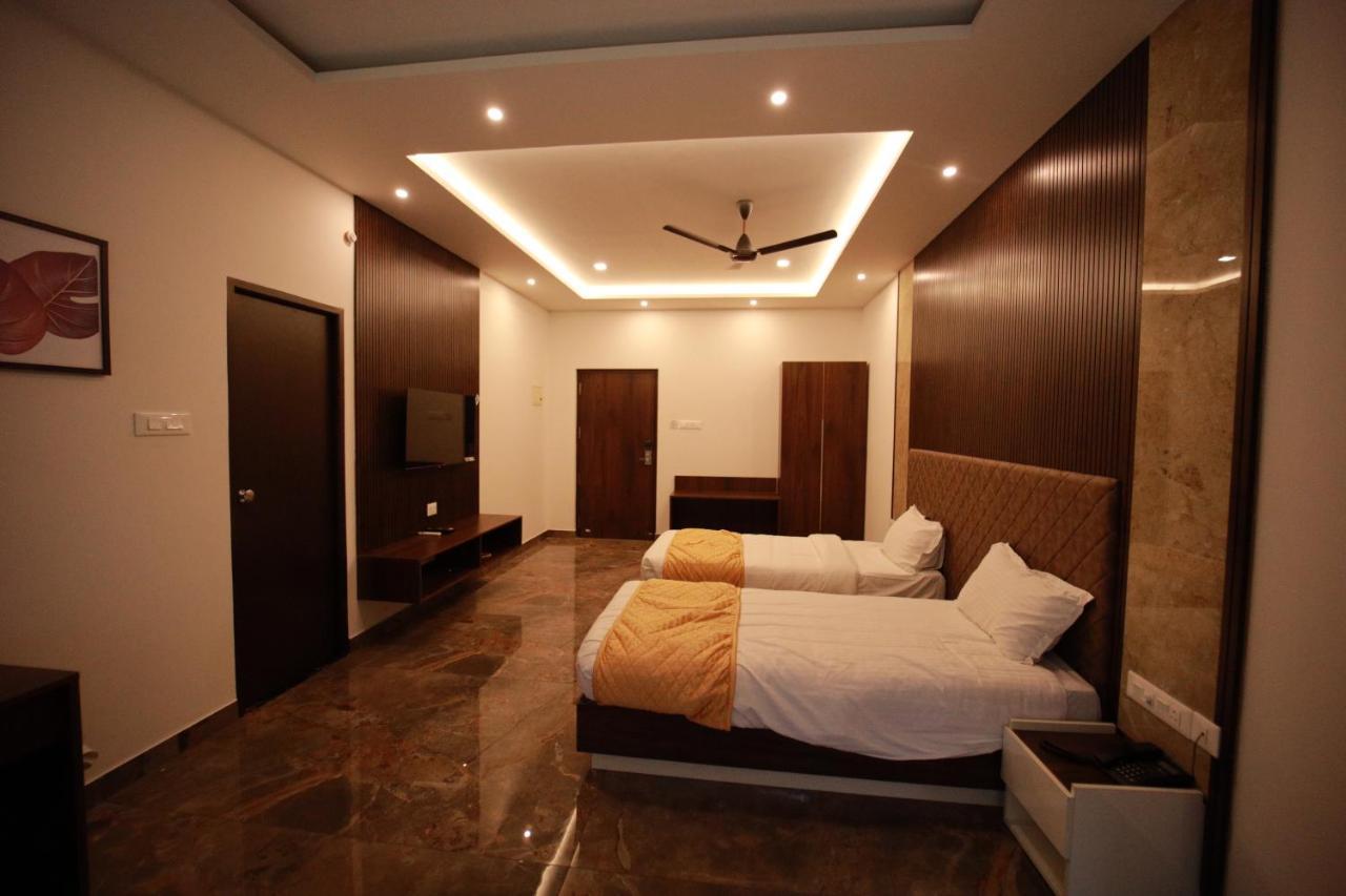 Bliss Regency Business Hotel Palakkad Extérieur photo